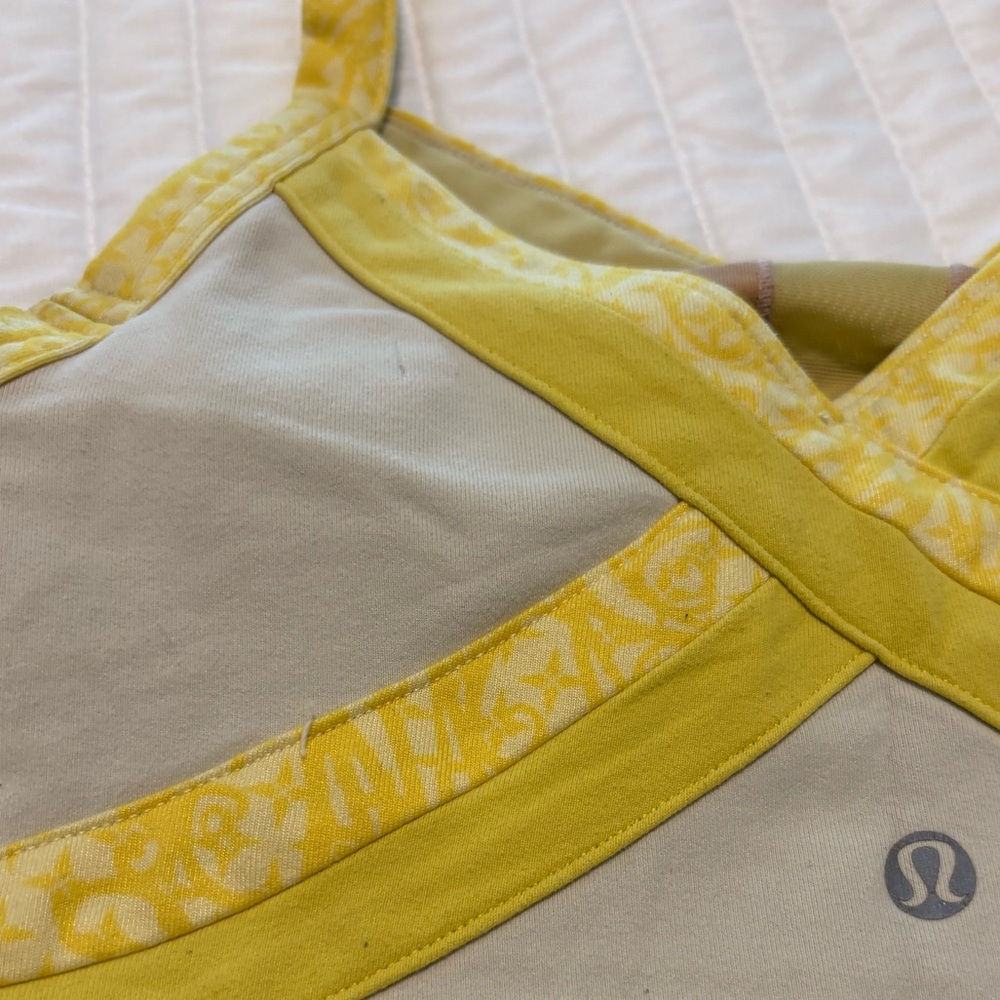 Retired Lululemon top - Picture 5 of 5